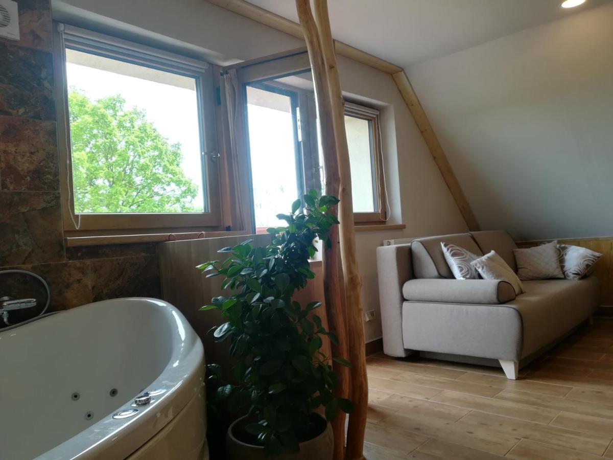 Apartman Life In Nature Jaronice Екстериор снимка