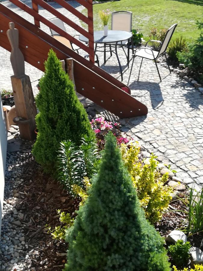 Apartman Life In Nature Jaronice Екстериор снимка