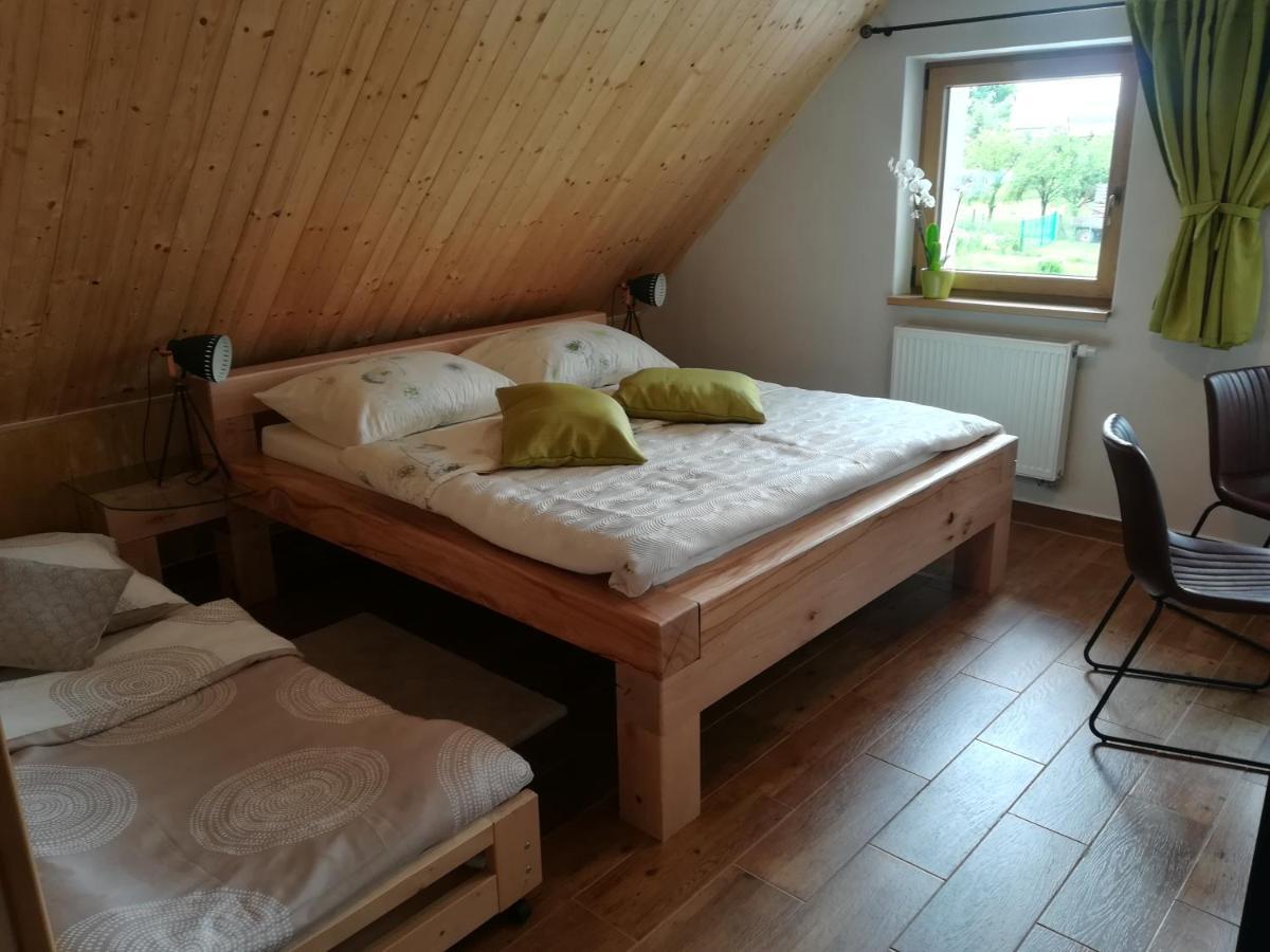 Apartman Life In Nature Jaronice Екстериор снимка